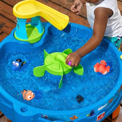 Step2 Finding Dory Swim & Swirl Water Table 8-piece accessory set included   555246552